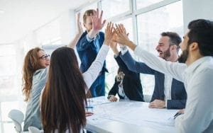 « le Groupe ROS, troisième distributeur indépendant de solutions bureautique, qui a racheté Kertel Cloud au début de l’année et dont l’IT représente le quart des revenus « le Groupe ROS, troisième distributeur indépendant de solutions bureautique, qui a racheté Kertel Cloud au début de l’année et dont l’IT représente le quart des revenus